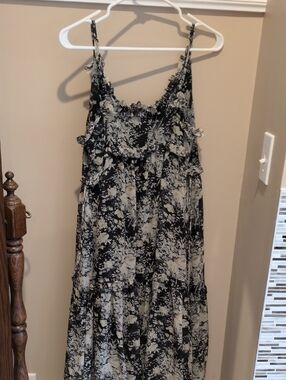 Black & Cream Floral Tiered Maxi Dress